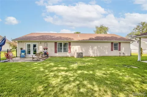 Exterior - 1010 Pine St, Sikeston, MO 63801 photo 1 of 2