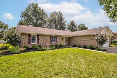 1010 Pine St, Sikeston, MO 63801