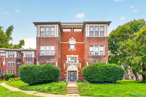 5900 Mcpherson Ave #3W, Saint Louis, MO 63112