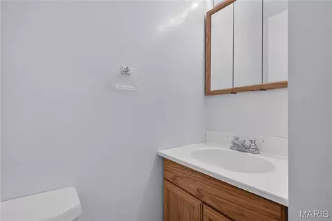 Bath - 7 Wayne St, Saint Charles, MO 63301 photo 4 of 4