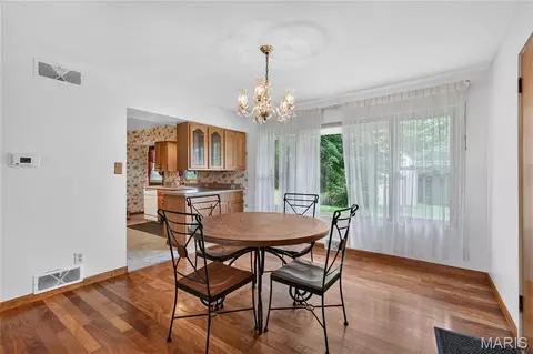 Dining - 7 Wayne St, Saint Charles, MO 63301 photo 2 of 3