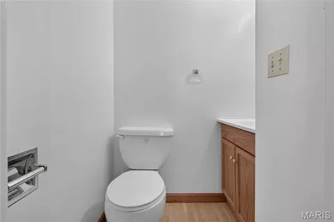 Bath - 7 Wayne St, Saint Charles, MO 63301 photo 3 of 4