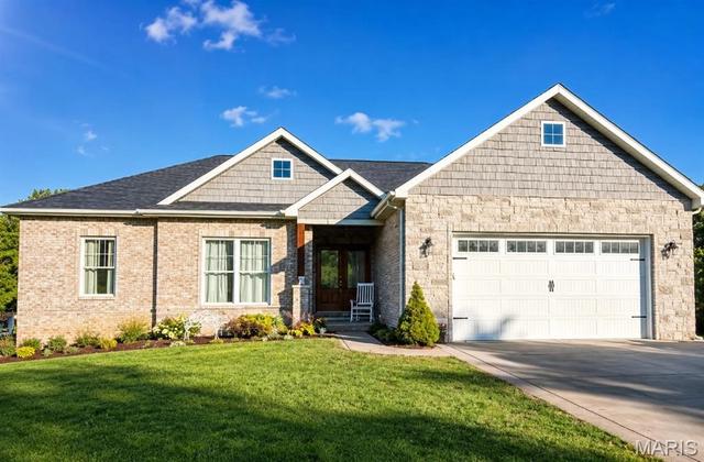 39 Shore Dr, Edwardsville, IL 62025