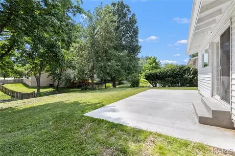 Exterior - 274 Cedar Village Ct, Ballwin, MO 63021 photo 1 of 3
