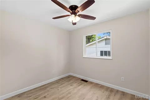 Bedroom - 274 Cedar Village Ct, Ballwin, MO 63021 photo 2 of 5