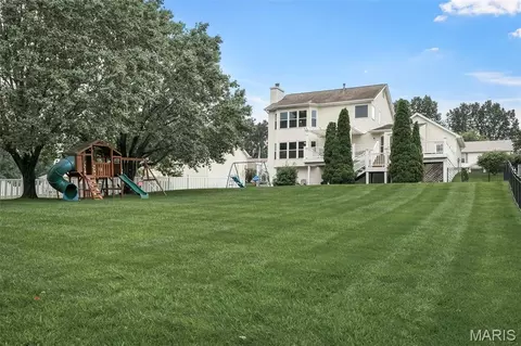 Exterior - 1260 Old Stone Dr, O'fallon, MO 63368 photo 13 of 14