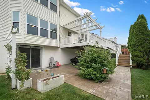 Exterior - 1260 Old Stone Dr, O'fallon, MO 63368 photo 9 of 14