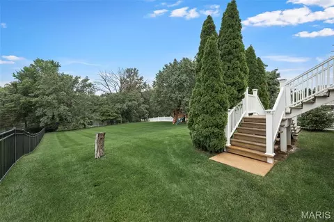 Exterior - 1260 Old Stone Dr, O'fallon, MO 63368 photo 8 of 14