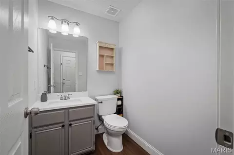Bath - 1260 Old Stone Dr, O'fallon, MO 63368 photo 1 of 6