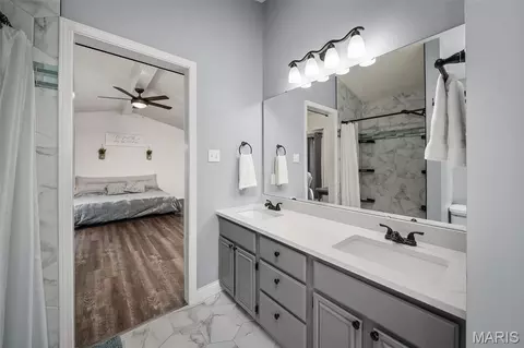 Bath - 1260 Old Stone Dr, O'fallon, MO 63368 photo 4 of 6