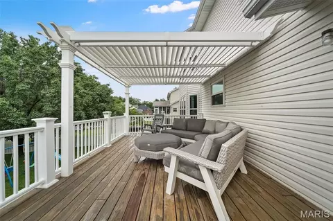 Exterior - 1260 Old Stone Dr, O'fallon, MO 63368 photo 5 of 14