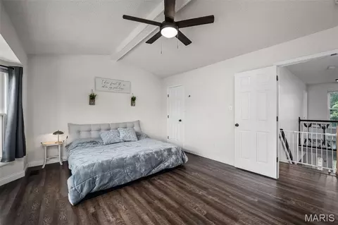 Bedroom - 1260 Old Stone Dr, O'fallon, MO 63368 photo 2 of 8