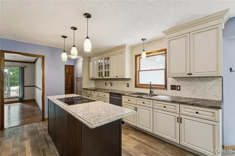 Kitchen - 2792 Riebold Cir, Arnold, MO 63010 photo 2 of 3