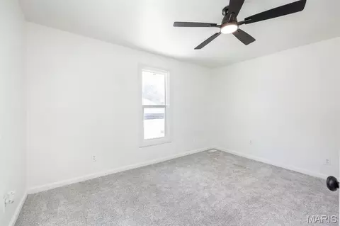 Bedroom - 229 W Thomas St, Roxana, IL 62084 photo 1 of 2