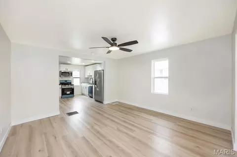 Living - 229 W Thomas St, Roxana, IL 62084 photo 3 of 3