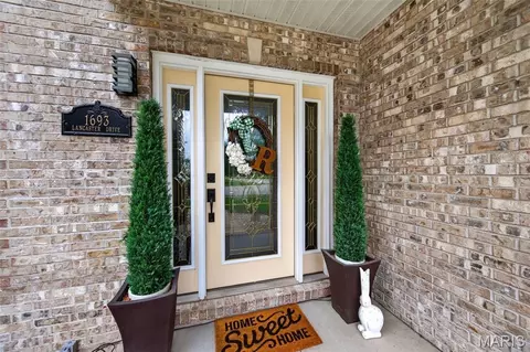 Entry Way - 1693 Lancaster Dr, O'fallon, IL 62269 photo 1 of 3