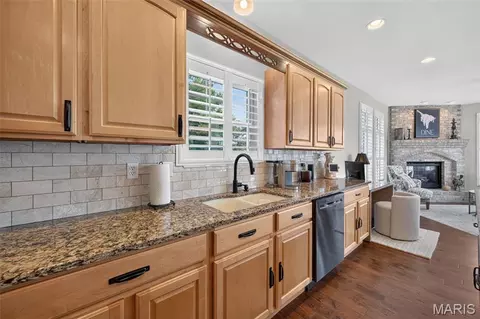 Kitchen - 1693 Lancaster Dr, O'fallon, IL 62269 photo 3 of 5