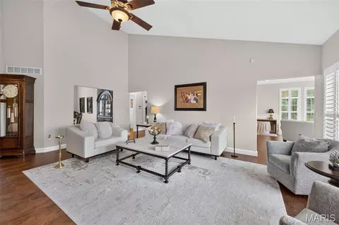 Living - 1693 Lancaster Dr, O'fallon, IL 62269 photo 4 of 5