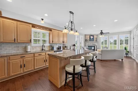 Kitchen - 1693 Lancaster Dr, O'fallon, IL 62269 photo 2 of 5
