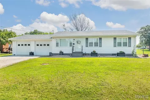 917 Sumner St, Jerseyville, IL 62052