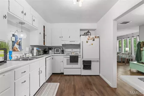 Kitchen - 435 N Main St, Saint Clair, MO 63077 photo 2 of 2
