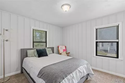 Bedroom - 435 N Main St, Saint Clair, MO 63077 photo 2 of 5