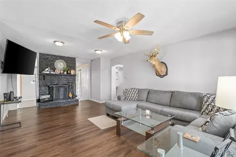 Living - 435 N Main St, Saint Clair, MO 63077 photo 1 of 1