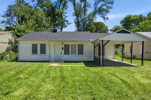 36 Louise Ln, Cahokia, IL 62206