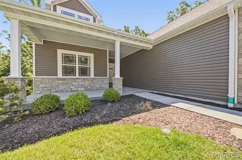 442 Shady Trail Dr, Troy, MO 63379 photo 3