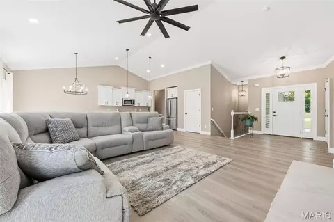 442 Shady Trail Dr, Troy, MO 63379 photo 9