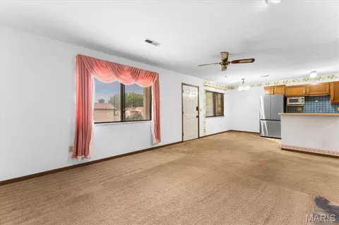 Living - 304 Eagle Rdg, O'fallon, IL 62269 photo 1 of 5