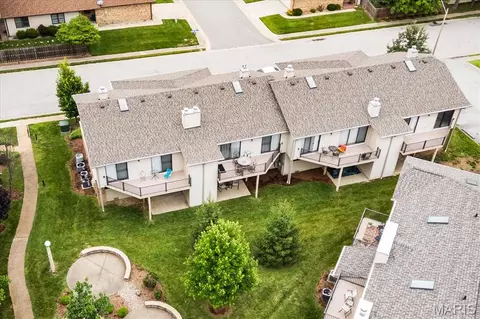 View/Area - 304 Eagle Rdg, O'fallon, IL 62269 photo 2 of 5