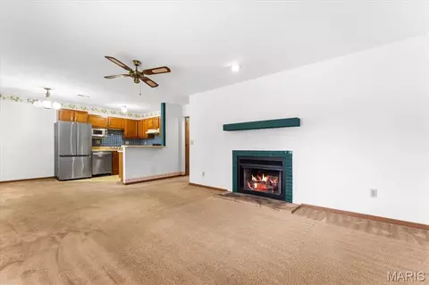 Living - 304 Eagle Rdg, O'fallon, IL 62269 photo 4 of 5
