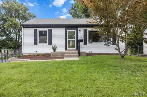 9651 Margo Ann Ln, Saint Louis, MO 63134