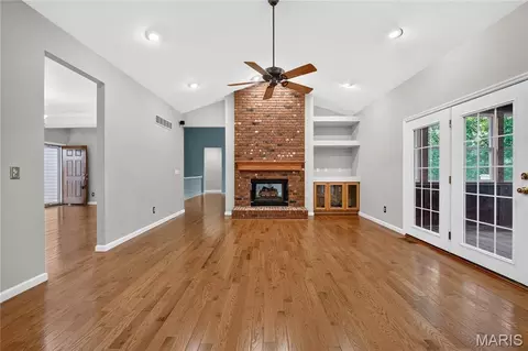 1819 Heather Glen Ct, Lake Saint Louis, MO 63367