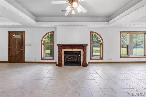 Living - 3731 State Highway 72, Jackson, MO 63755 photo 6 of 8