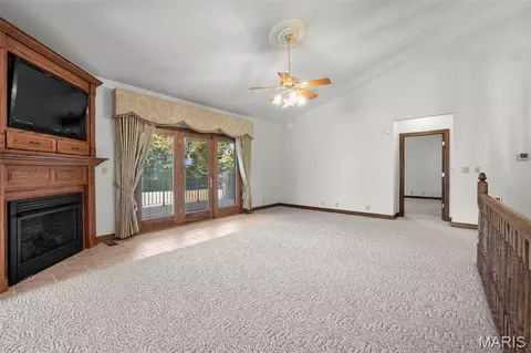 Living - 3731 State Highway 72, Jackson, MO 63755 photo 2 of 8