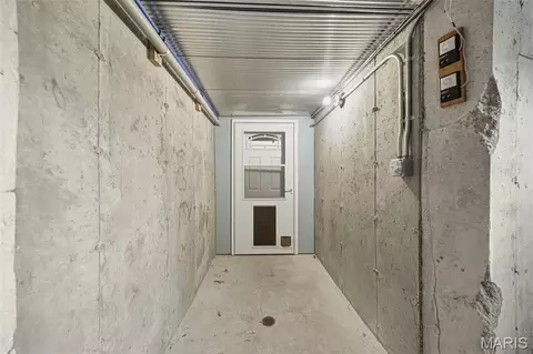Entry Way - 10330 Bottom Diggins Rd, Cadet, MO 63630 photo 4 of 5