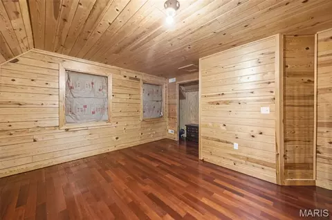 Bedroom - 10330 Bottom Diggins Rd, Cadet, MO 63630 photo 4 of 4