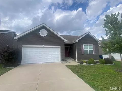 417 Timber Valley Trl, Fenton, MO 63026