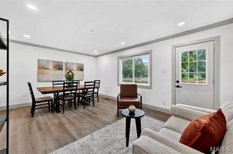 Dining - 1004 Bridgeport Dr, Ellisville, MO 63011 photo 2 of 2