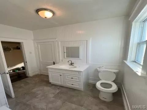 Bath - 7232 Normandy Pl, Saint Louis, MO 63121 photo 7 of 10