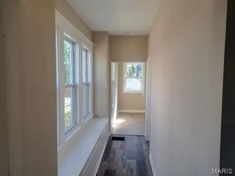 Entry Way - 7232 Normandy Pl, Saint Louis, MO 63121 photo 1 of 4