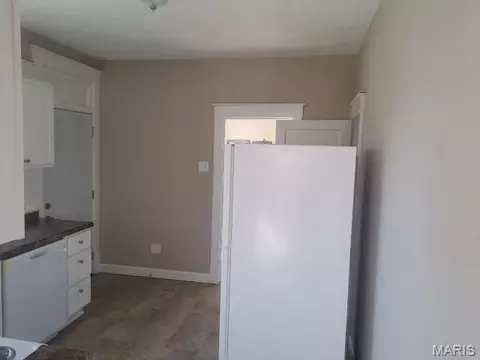 Entry Way - 7232 Normandy Pl, Saint Louis, MO 63121 photo 3 of 4