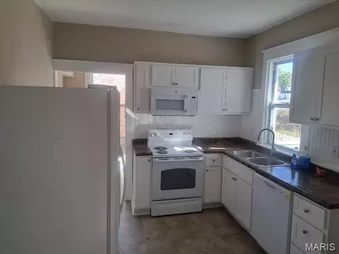 Kitchen - 7232 Normandy Pl, Saint Louis, MO 63121 photo 1 of 2