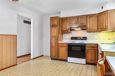 Kitchen - 6138 Emerald Ave, Ferguson, MO 63135 photo 1 of 4