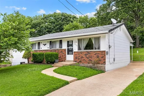 Exterior - 6138 Emerald Ave, Ferguson, MO 63135 photo 2 of 7