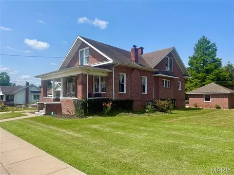 108 Park Dr, Fredericktown, MO 63645