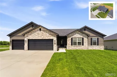 1232 Ole Town Brg, O'fallon, IL 62269