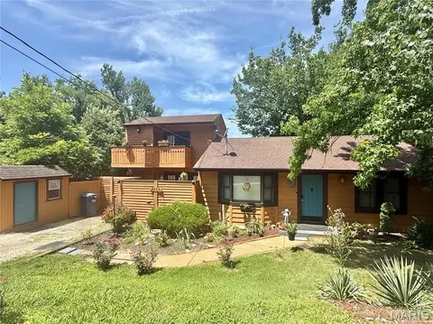 Exterior - 519 N Elm St, Pacific, MO 63069 photo 2 of 17